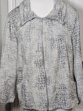 Zenergy by Chico's Textured Silver Snake Print Zip-Front Jacket Size L